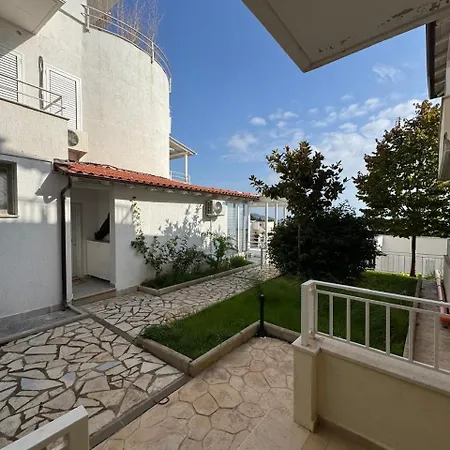 Natali Appartement Gjilek